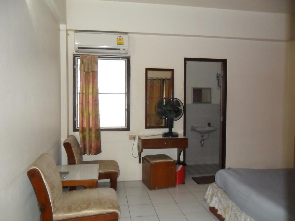 Chiangmai Inn Guesthouse Čiang Mai Pokoj fotografie